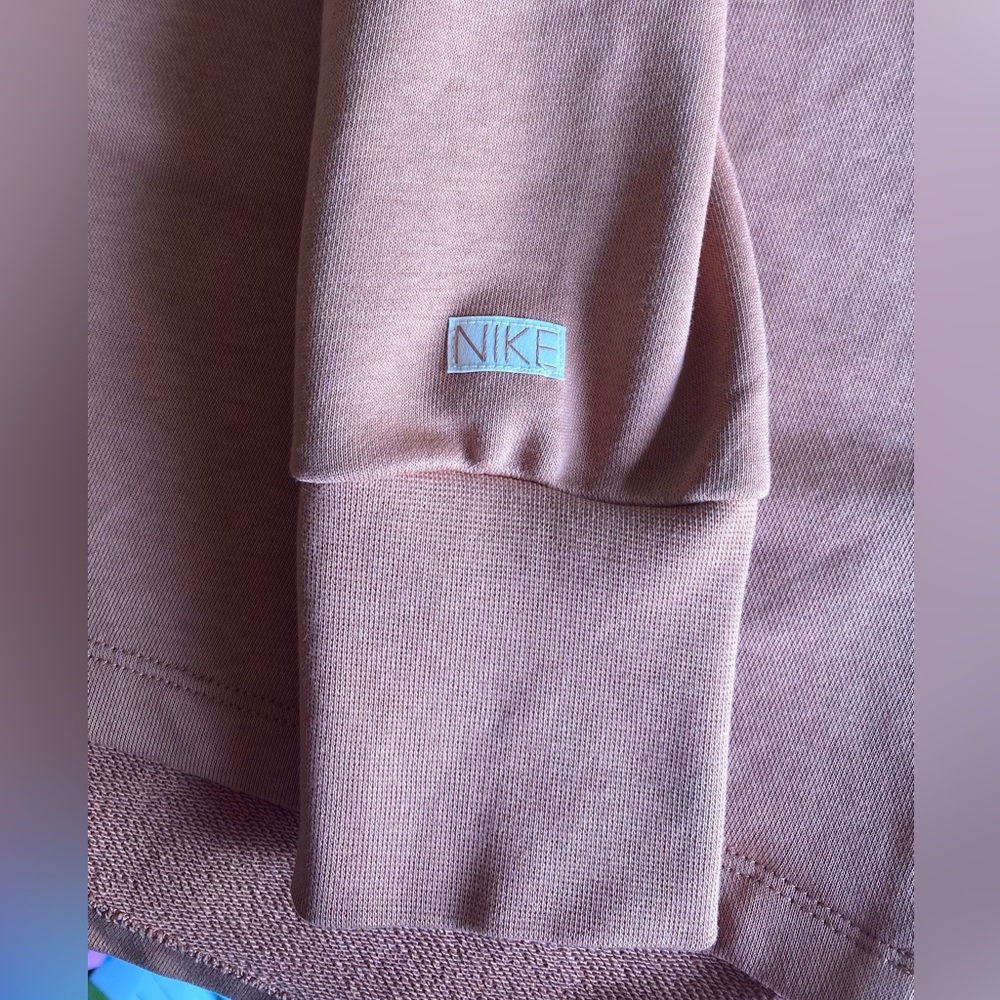 Nike Women’s Blush Orange Pearl Femme French Terry Cardigan Size Medium - Picture 3 of 10